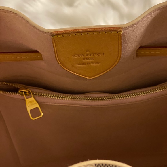 Louis Vuitton Girolata - Picture 5 of 14